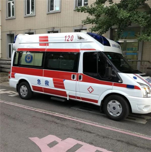 尉犁选择我们的救护车出租,开启安心转院之旅